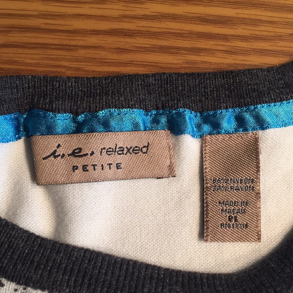 IE Relaxed Lightweight Shirt - Picture 5 of 9